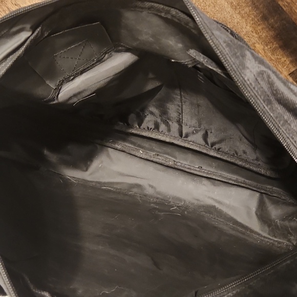 Michigan Football Embroidered Messenger Bag - Picture 4 of 8